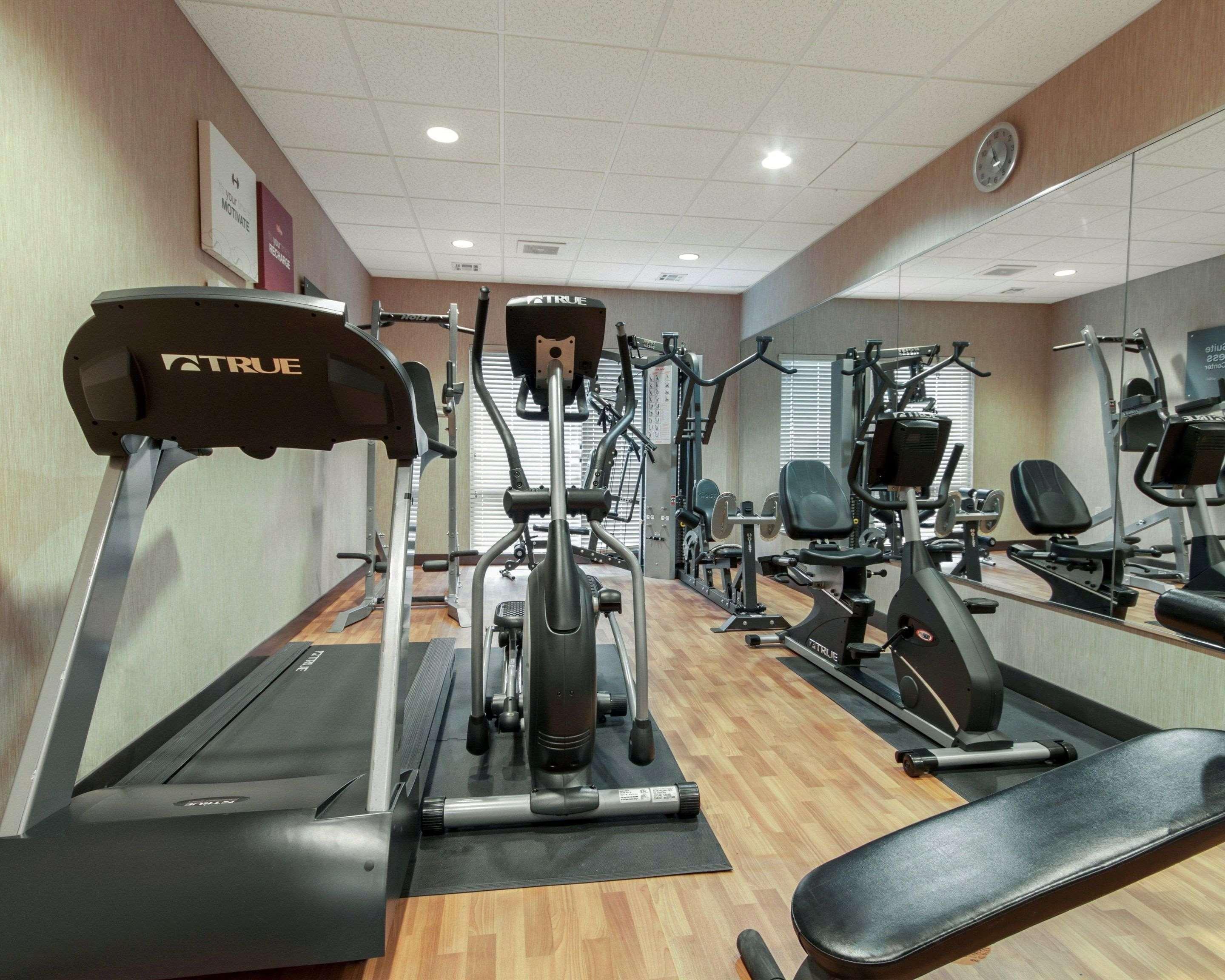 הובס Mainstay Suites מראה חיצוני תמונה