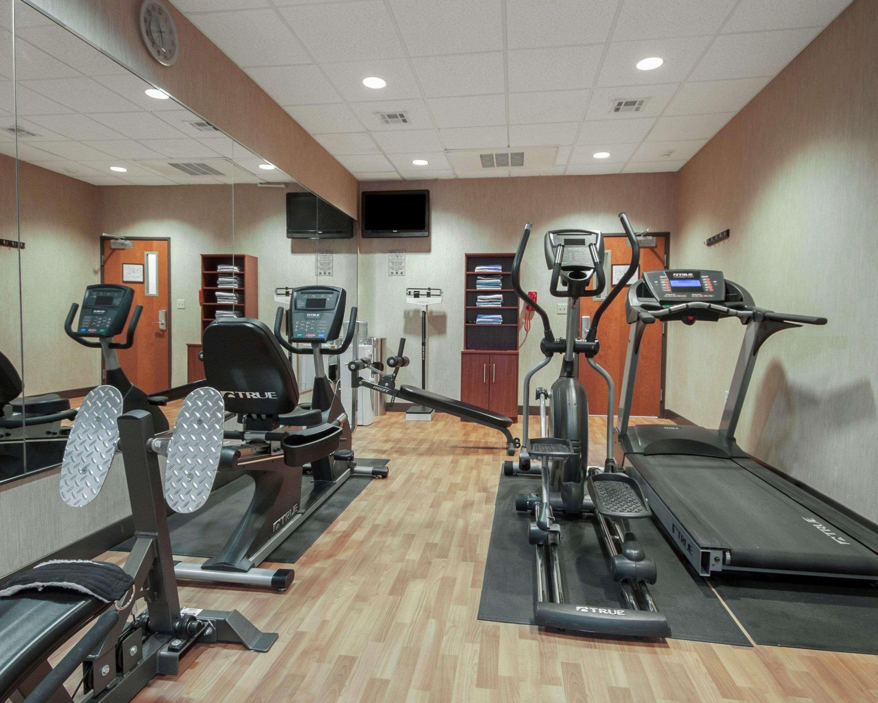הובס Mainstay Suites מראה חיצוני תמונה